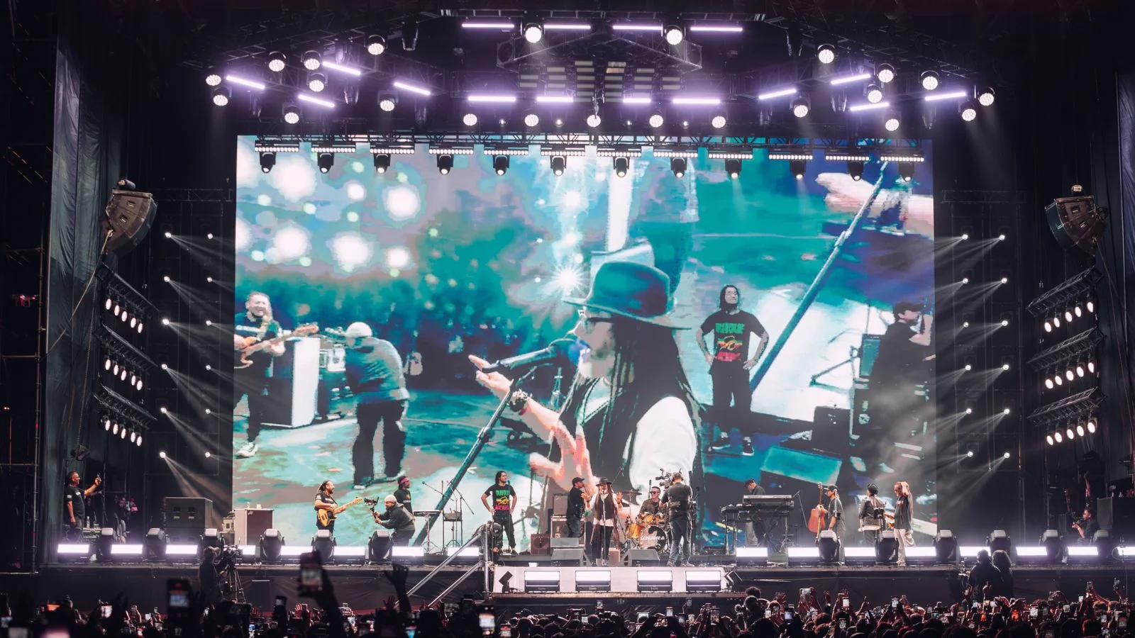 ¡Bombazo! Gondwana y Quique Neira volverán a reunirse en concierto único