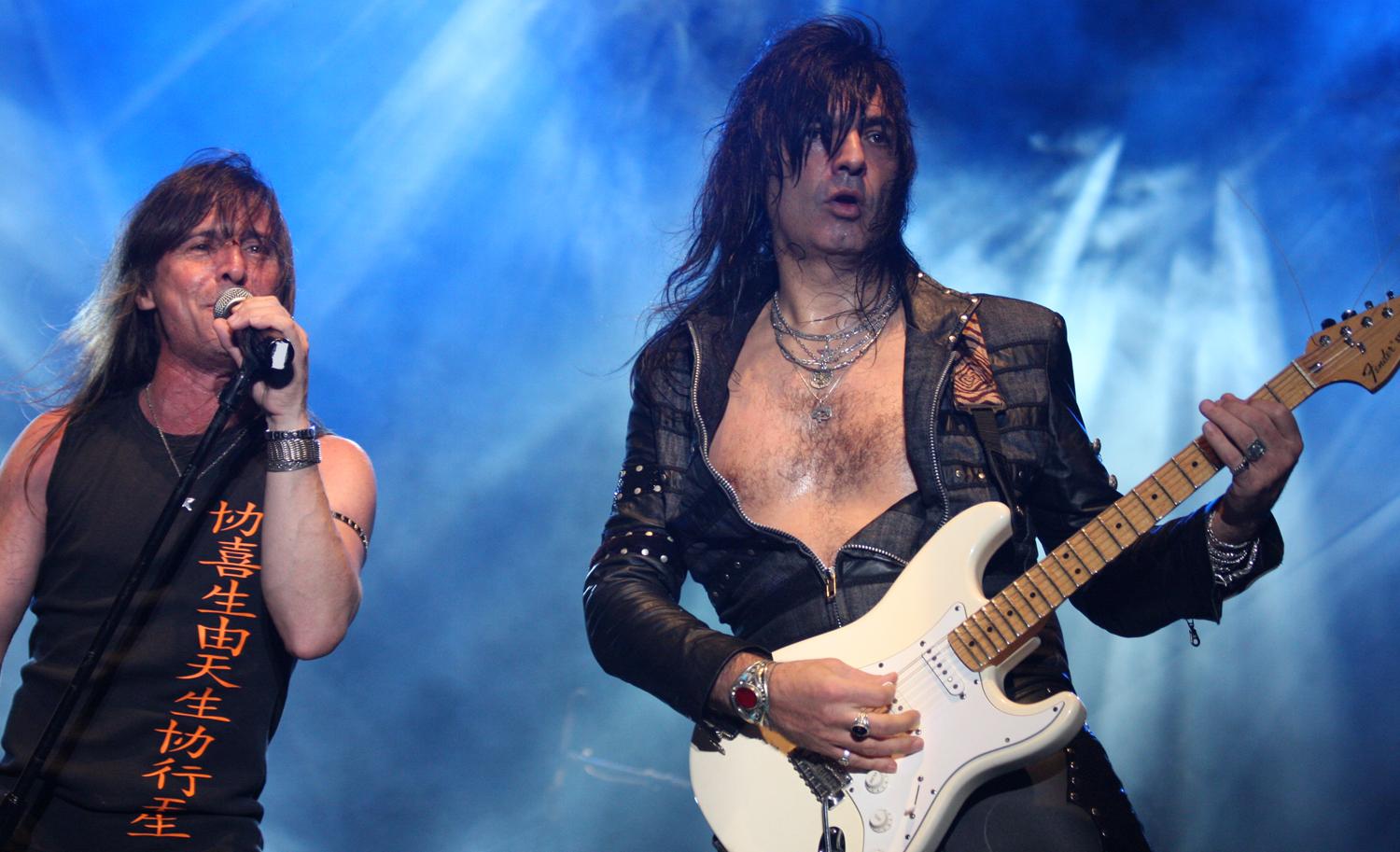 Rata Blanca calienta motores para sus esperados conciertos en Chile