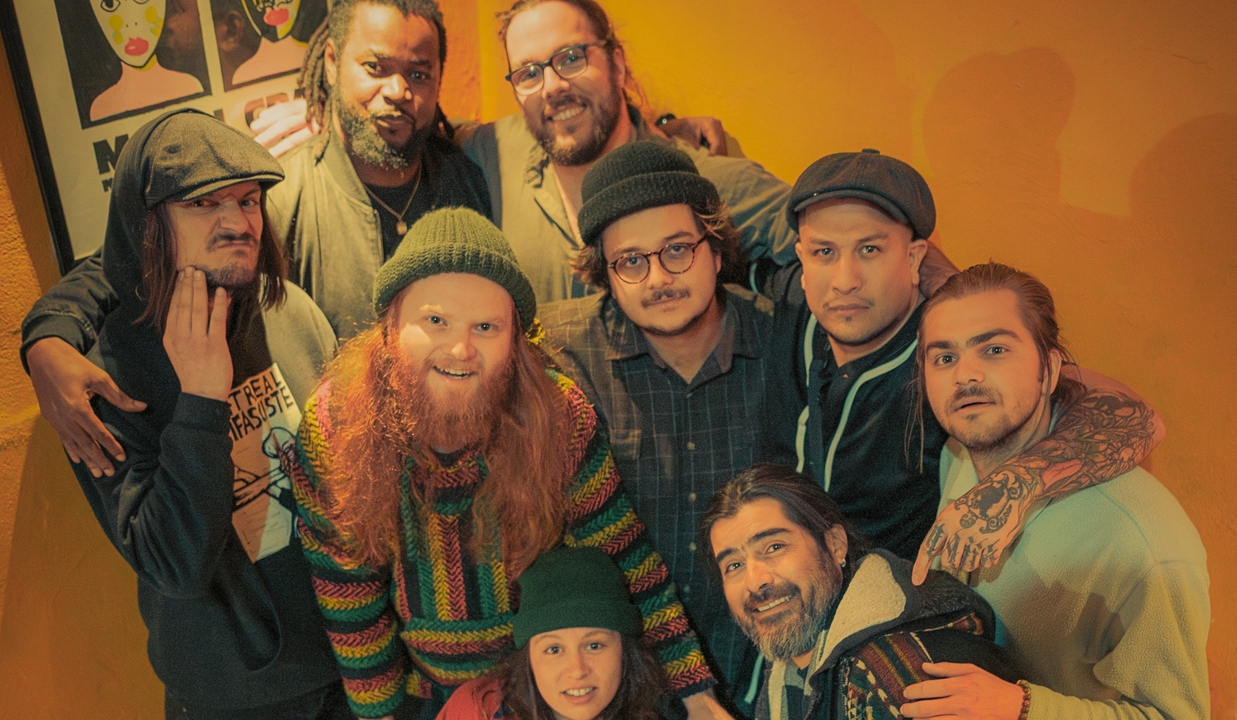 Kon-Fusion desata fiesta anarco-tropical y rebeldía andina en álbum "Arriba de su muro"