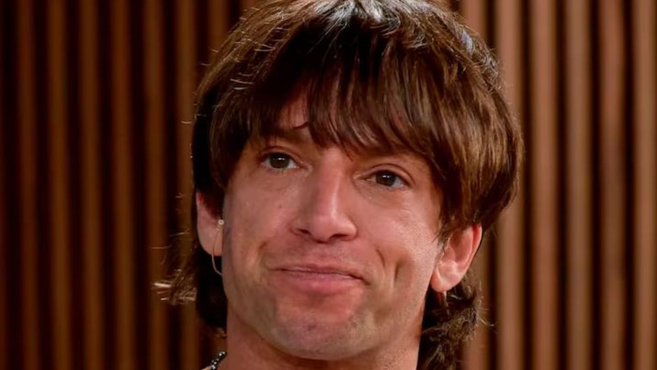 Turf respalda a su vocalista tras denuncia de abuso sexual