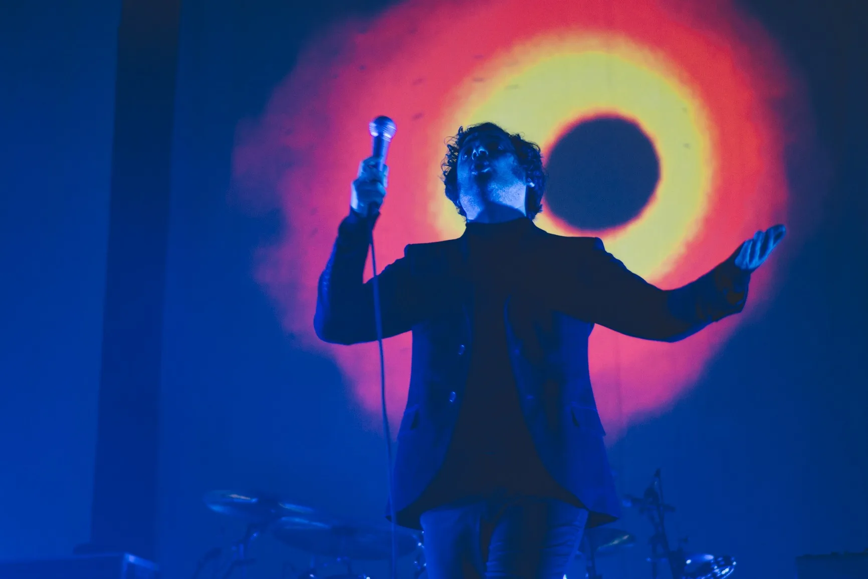¡IMPERDIBLE! Enjambre presentó al mundo su nuevo disco “Próximos Prójimos”