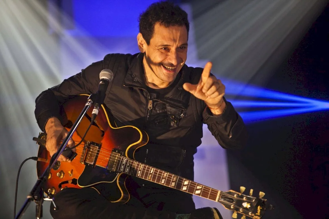 Ponle play a los nuevos estrenos de Divididos y Frank´s White Canvas