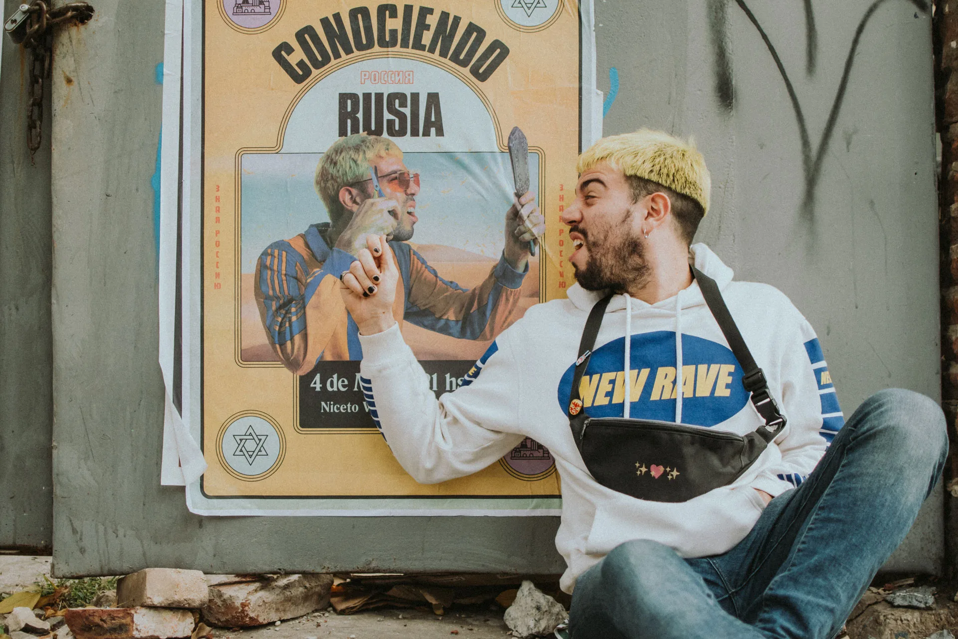 Conociendo Rusia da un salto de calidad y se une a Fito Páez para estrenar “Tu encanto”