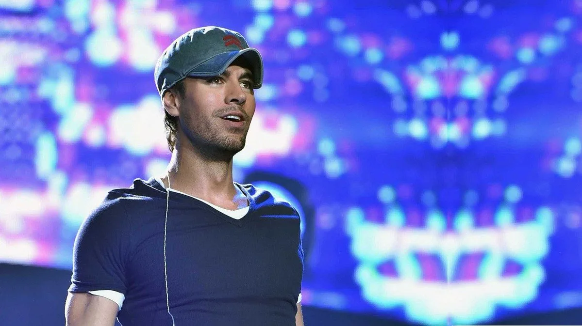 La revista Billboard no se cansa de meter las patas y ahora elige a Enrique Iglesias como “El mejor artista latino de todos los tiempos”