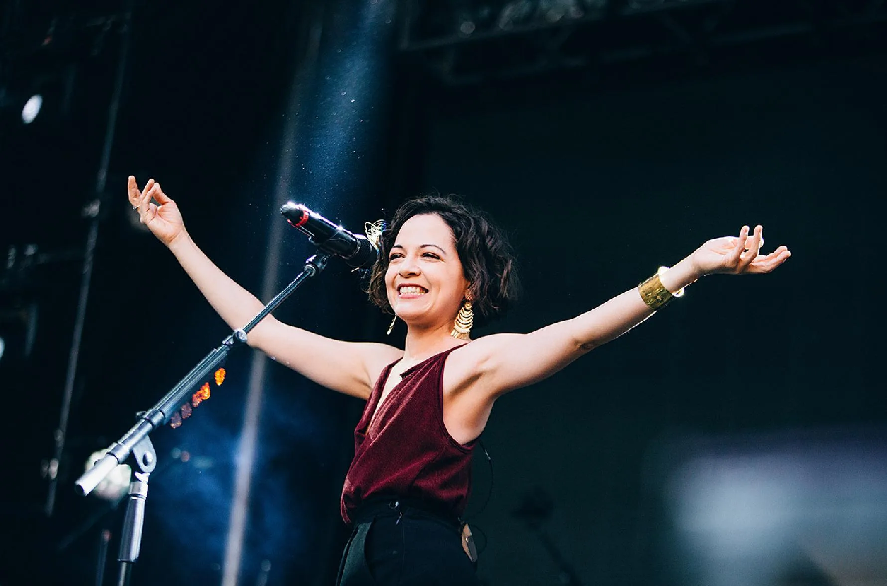 Natalia Lafourcade dio el gran golpe y Fito Páez arrasó en la noche de los Grammy Latinos