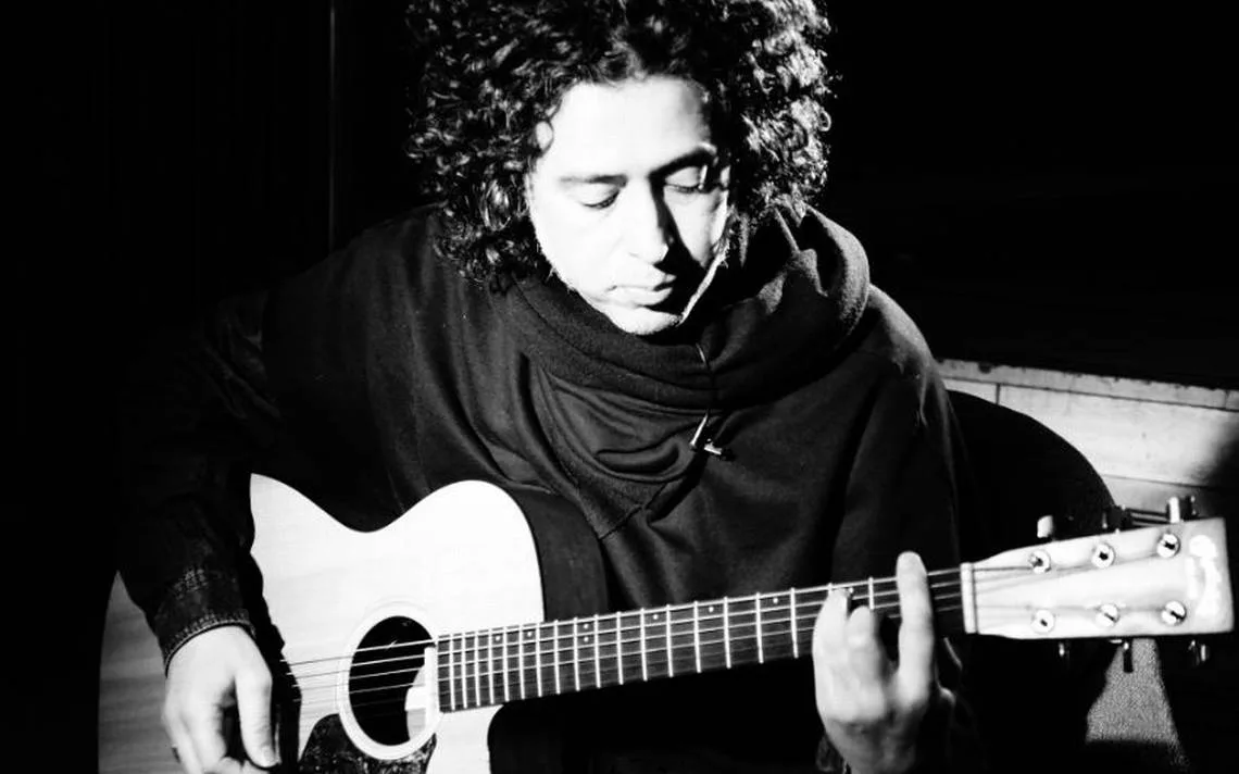 Manuel García publica nueva canción y videoclip con una mágica guitarra acústica