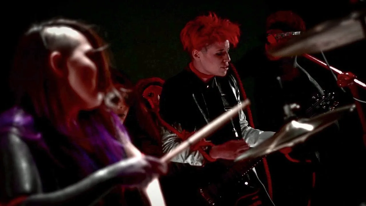 Suben completo un sensacional concierto de Frank’s White Canvas