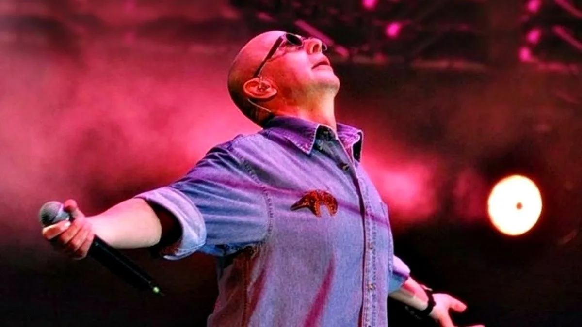 ¡Otro video más! El Indio Solari dejó escalofriante versión en vivo de “Ji Ji Ji”