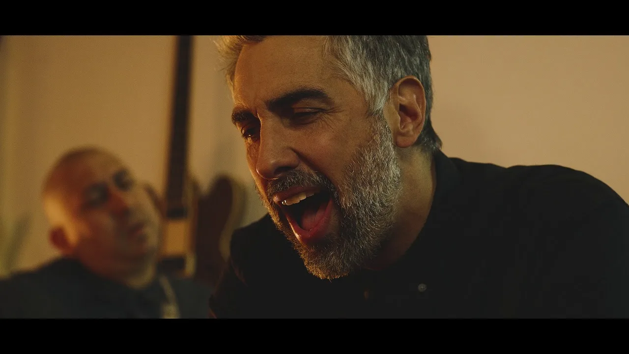 La banda mexicana Delux estrenó el videoclip de “Piérdete en mi”