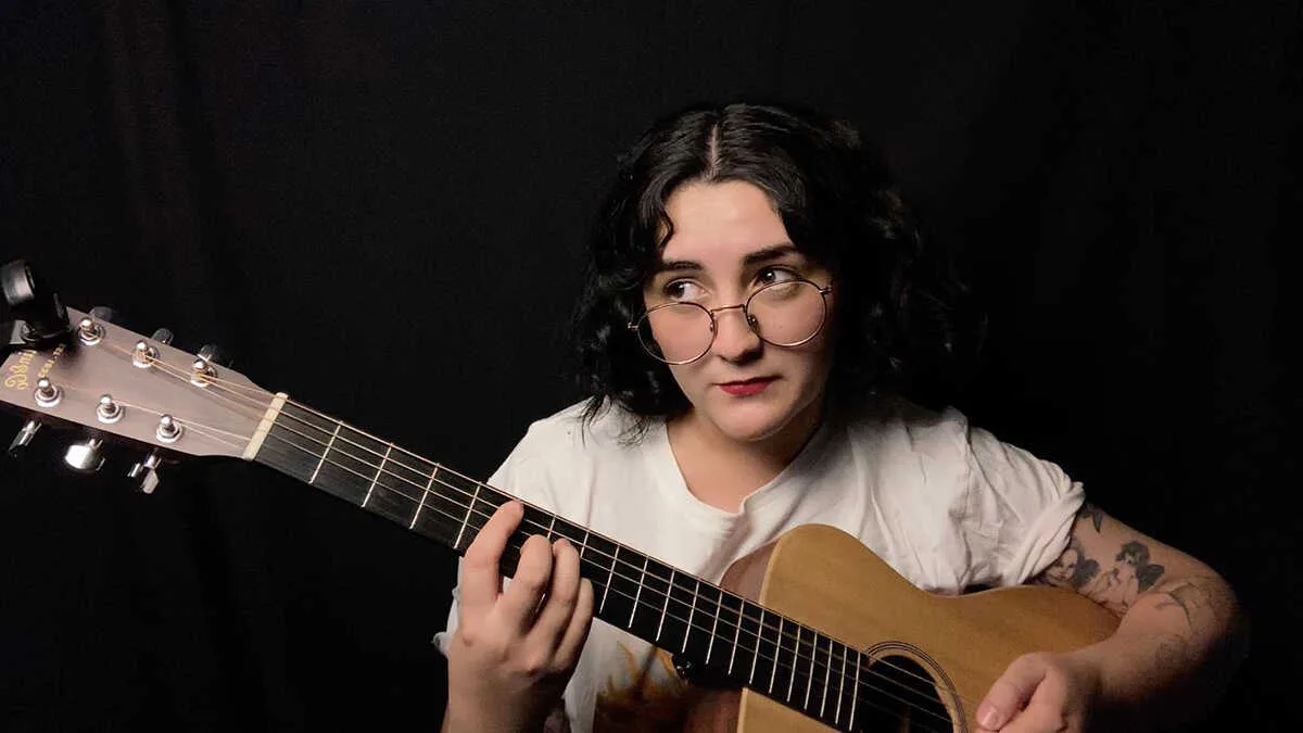 TEMAZO: Arroba Nat colaboró en nueva canción y videoclip con el rapero Absa G.