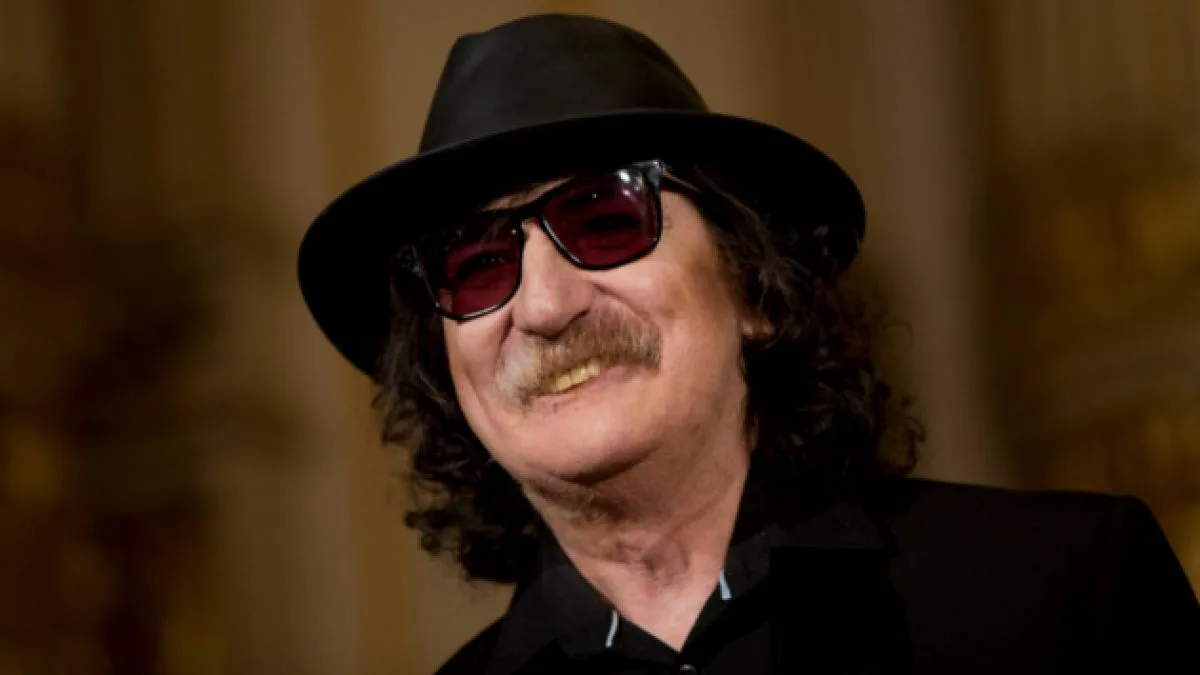 Adiós melena: Charly García se corta el pelo y se mete de lleno en su próximo álbum