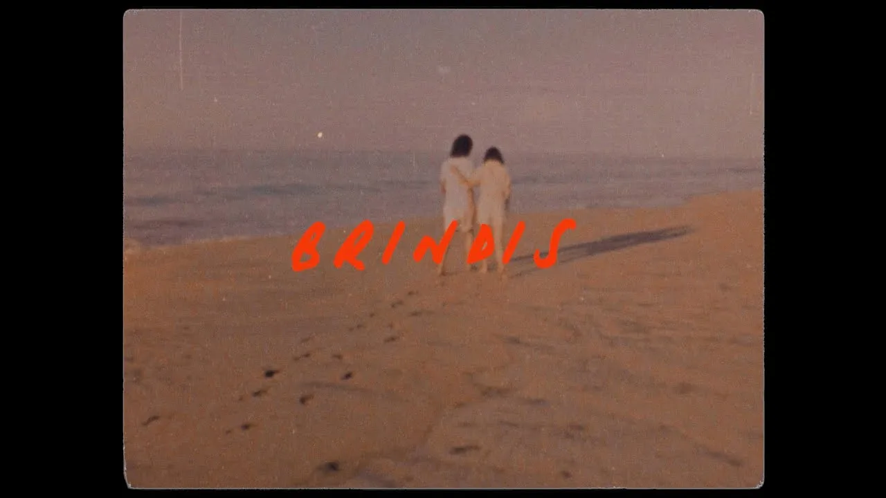 Playero y retro: Technicolor Fabrics estrenó el videoclip de “Brindis”