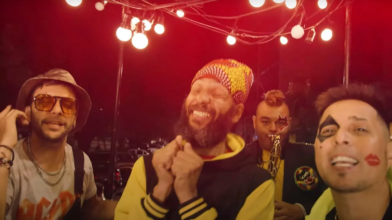 Fidel Nadal reversionó su hit "Te robaste mi corazón" con Los Caligaris