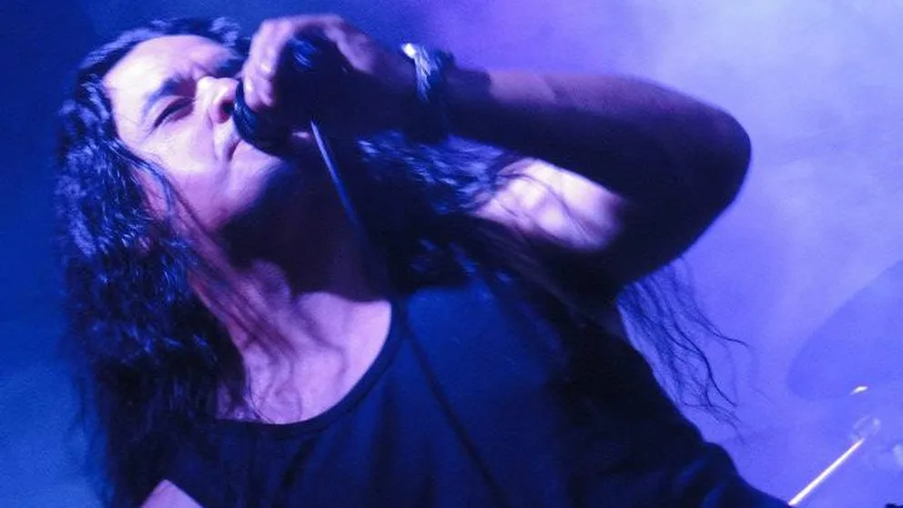 En estado delicado: Vocalista de Psicofonía fue internado por COVID-19
