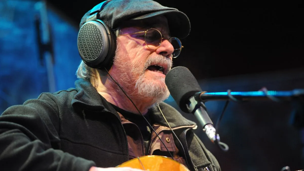 Silvio Rodríguez adelanta su próximo álbum con tema inédito del año 1969