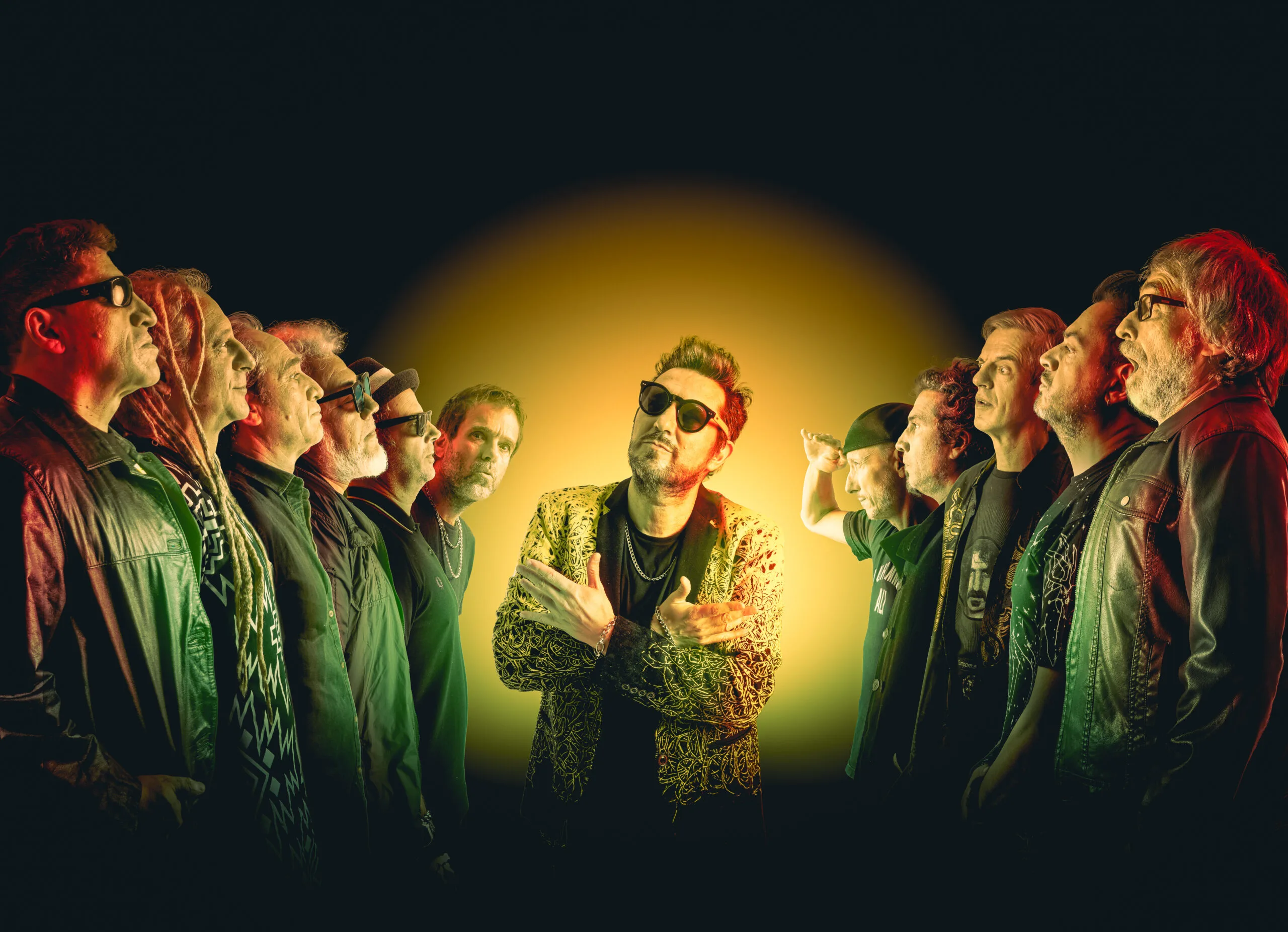 Los Auténticos Decadentes estrenan su nuevo disco: “Capítulo D”