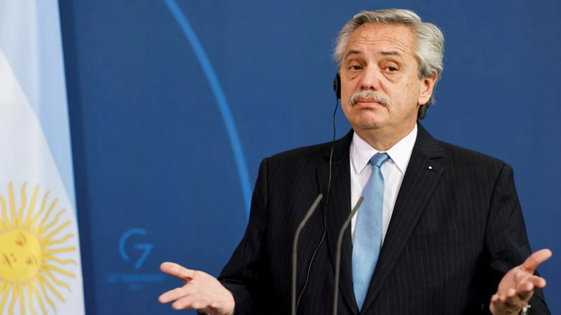 Presidente de Argentina Alberto Fernández interpretó “Sólo se trata de vivir” de Litto Nebbia