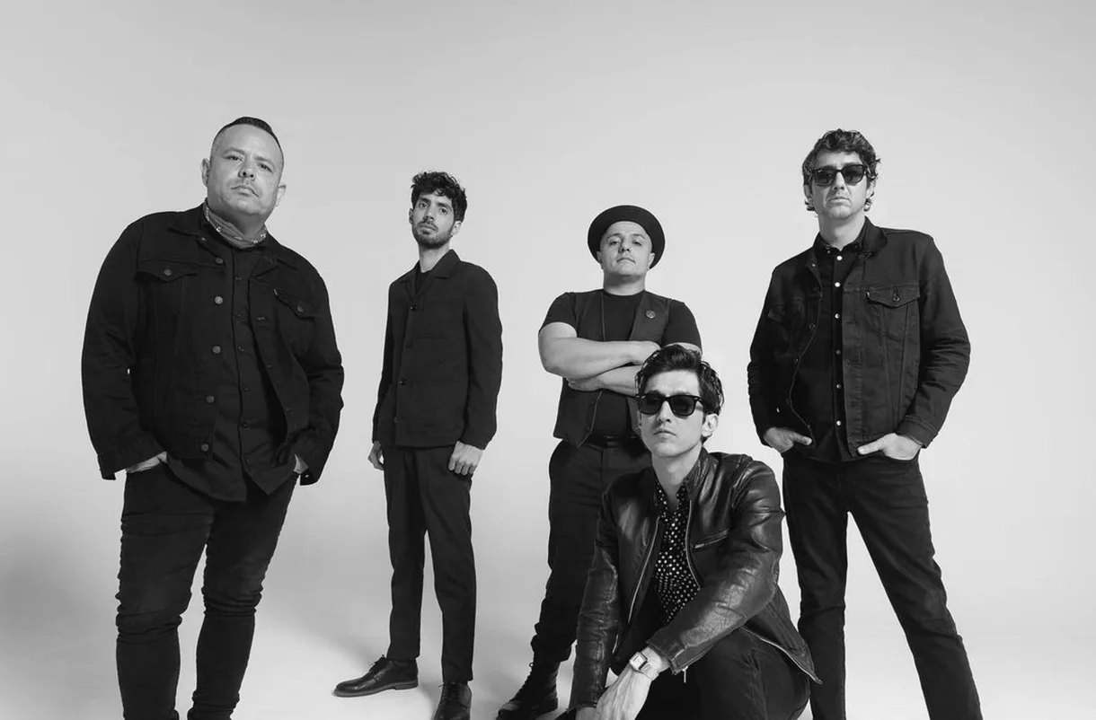 ¡Por fin! Tras largos cinco años, División Minúscula lanzó nuevo álbum