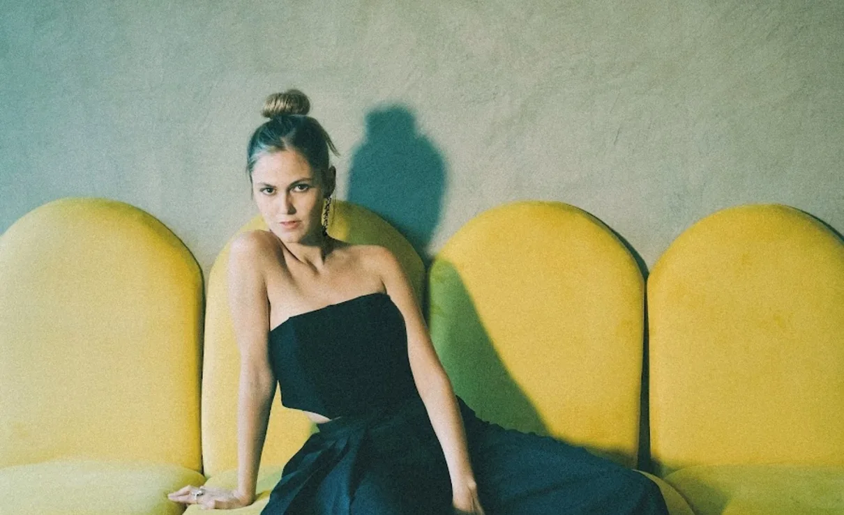 Sofía Stainer lanzó su primer álbum como solista y es un viaje imperdible