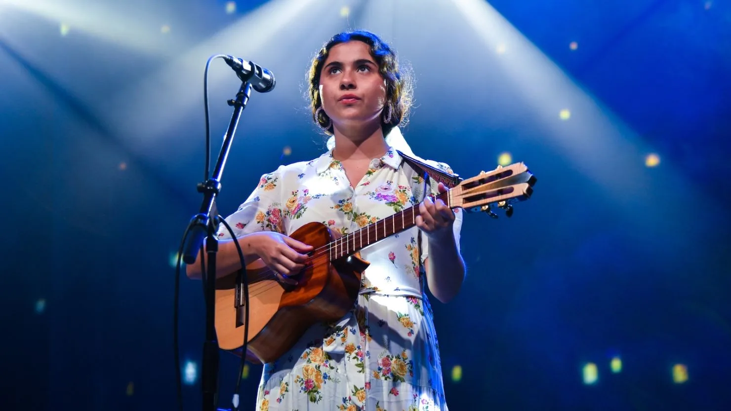 Silvana Estrada inicia una nueva etapa musical con "Lila Alelí", una oda al desamor con ligereza