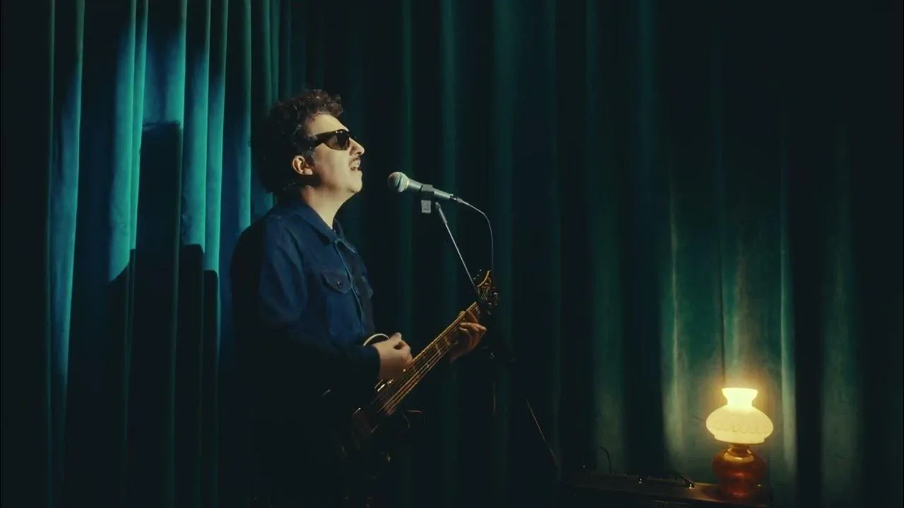 De Saloon anuncia nuevo disco y presenta su primer adelanto "Nunca Nunca"