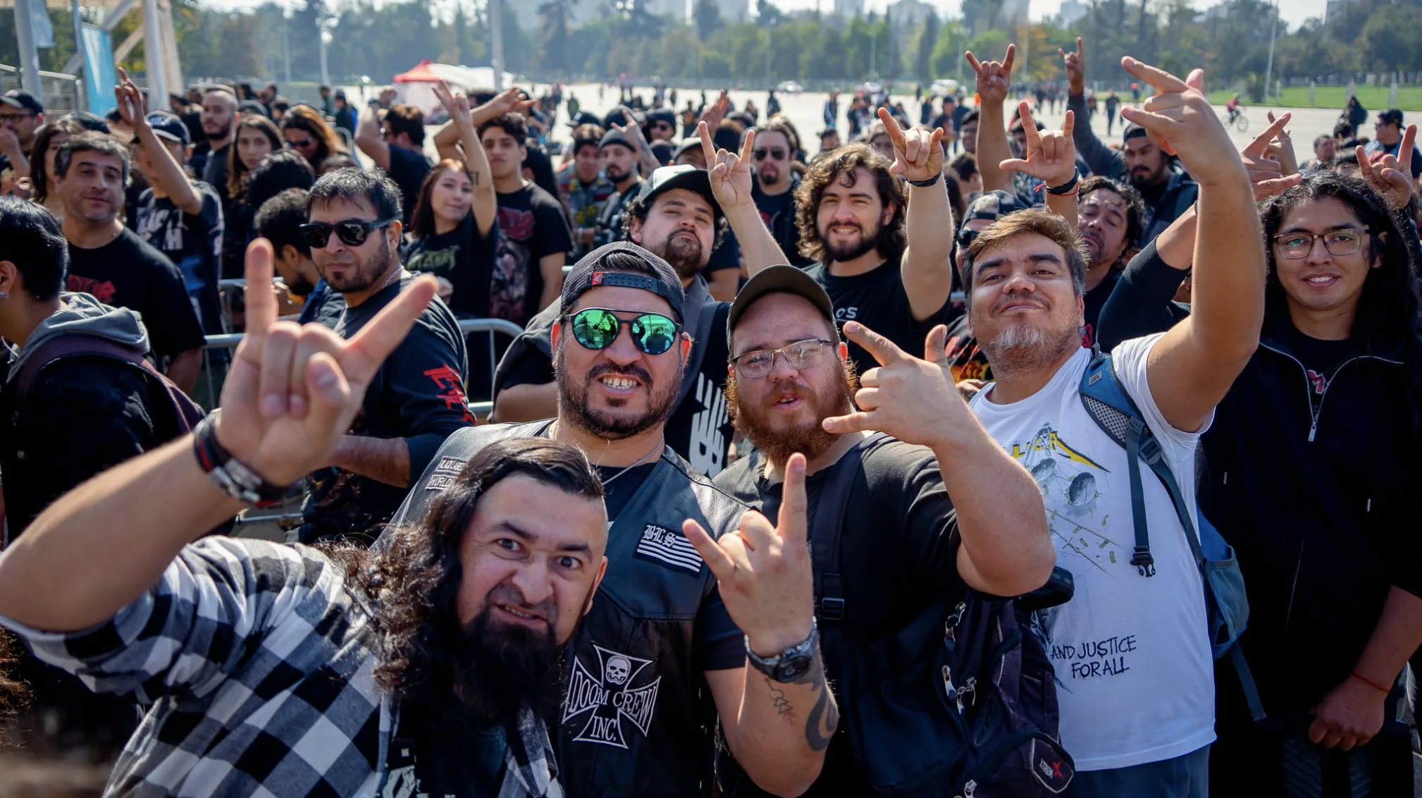 Eterna Inocencia y Tenemos Explosivos sobresalen en poderosa grilla del Rockout Festival
