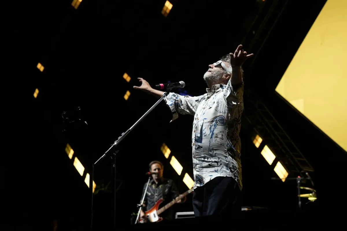 ¡Revívelo! Suben nuevo conciertazo de Fito Páez
